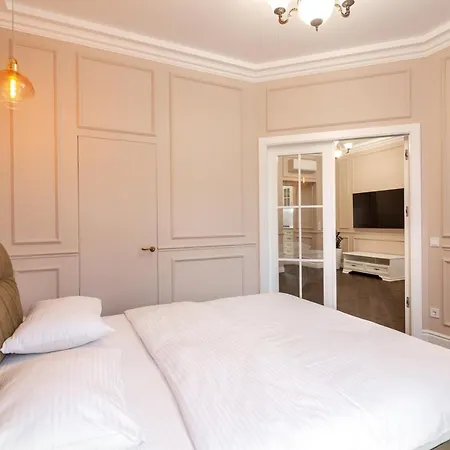 39 Svobody Avenue * Lviv