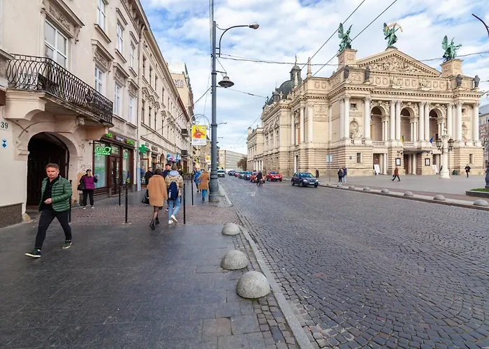 Апартаменты 39 Svobody Avenue Львов