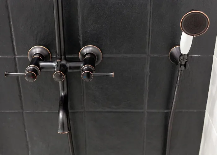 39 Svobody Avenue Апартаменты