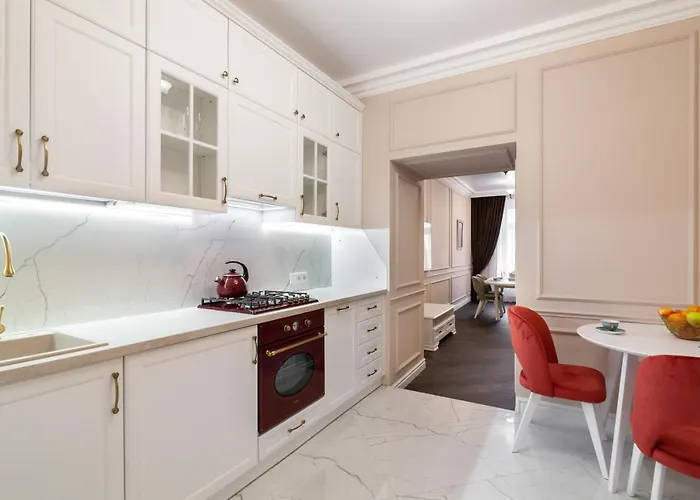 39 Svobody Avenue Апартаменты