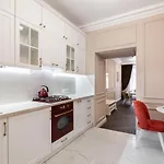 39 Svobody Avenue شقة